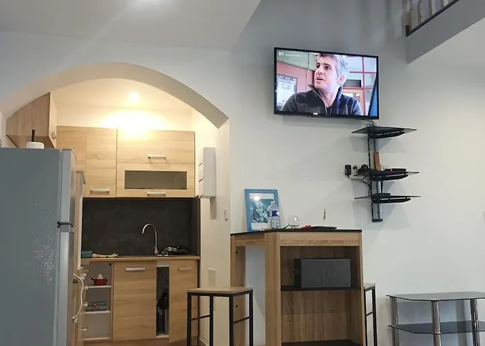 Loft Entier, Calme, Fibre Et Wifi *